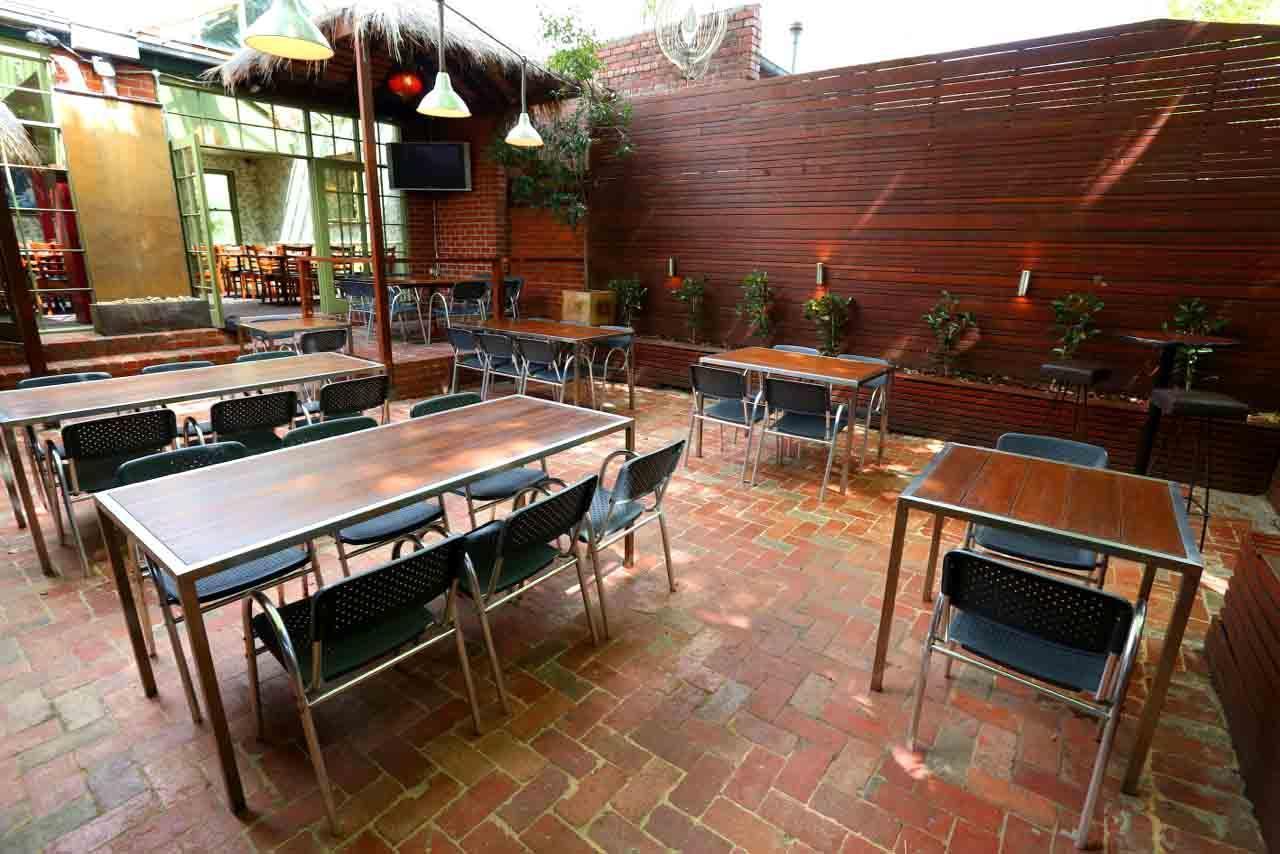 Railway Hotel <br/>Best South Melbourne Pubs