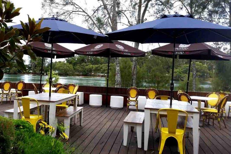 The Deck Creekside <br/> Gold Coast Restaurants