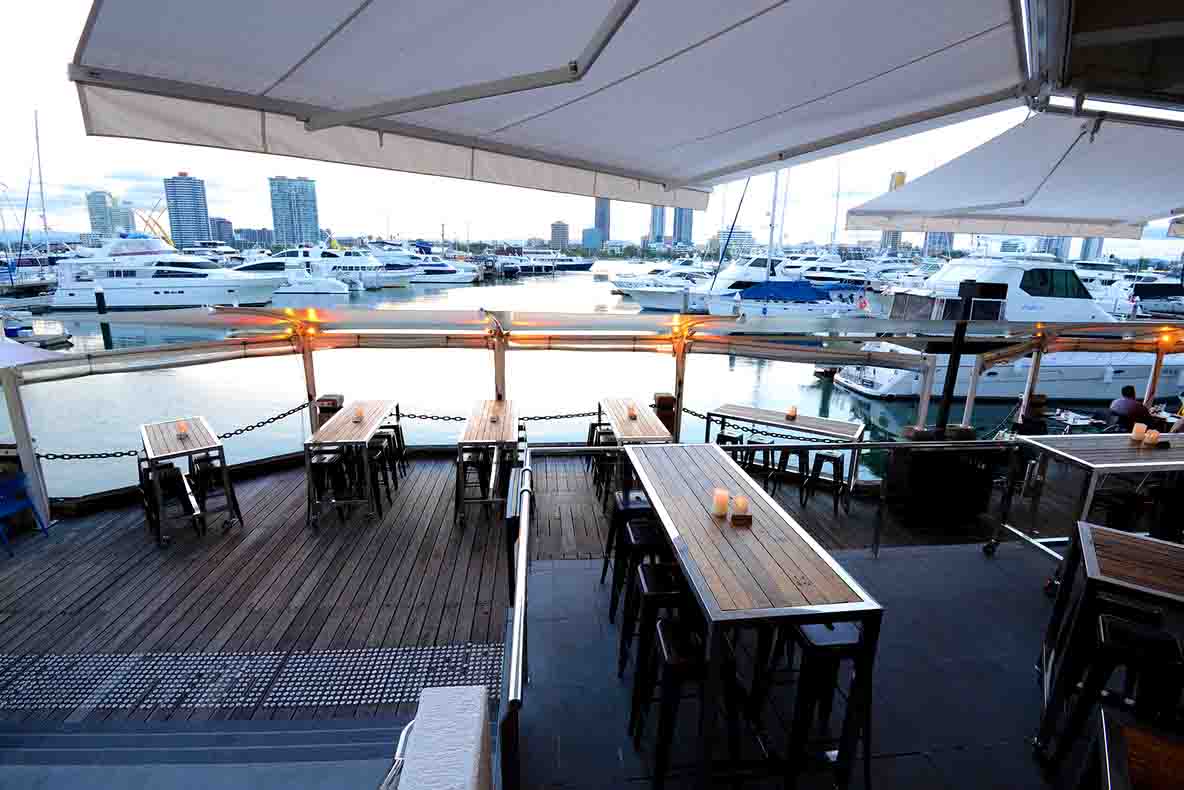 Glass Dining & Lounge <br/>Best Waterfront Restaurants
