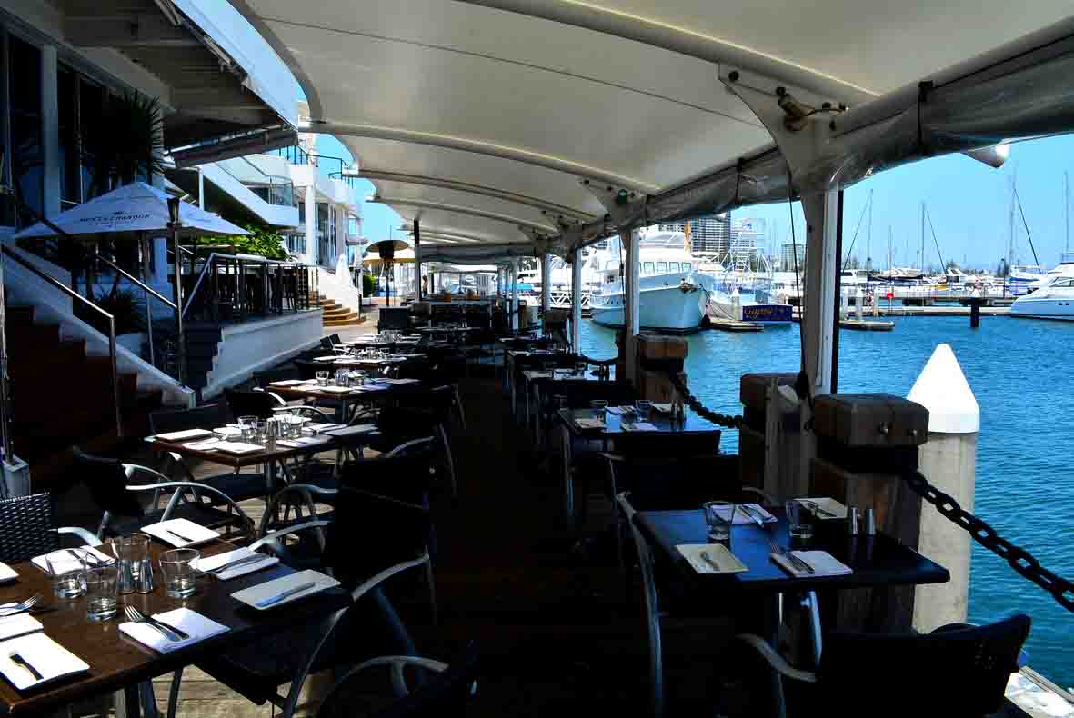 Glass Dining & Lounge <br/>Best Waterfront Restaurants