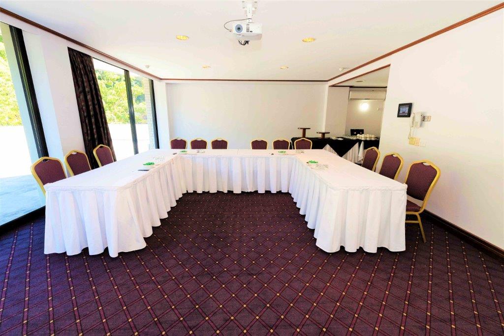 Royal on the Park Hotel & Suites <br/> Corporate Event Venues