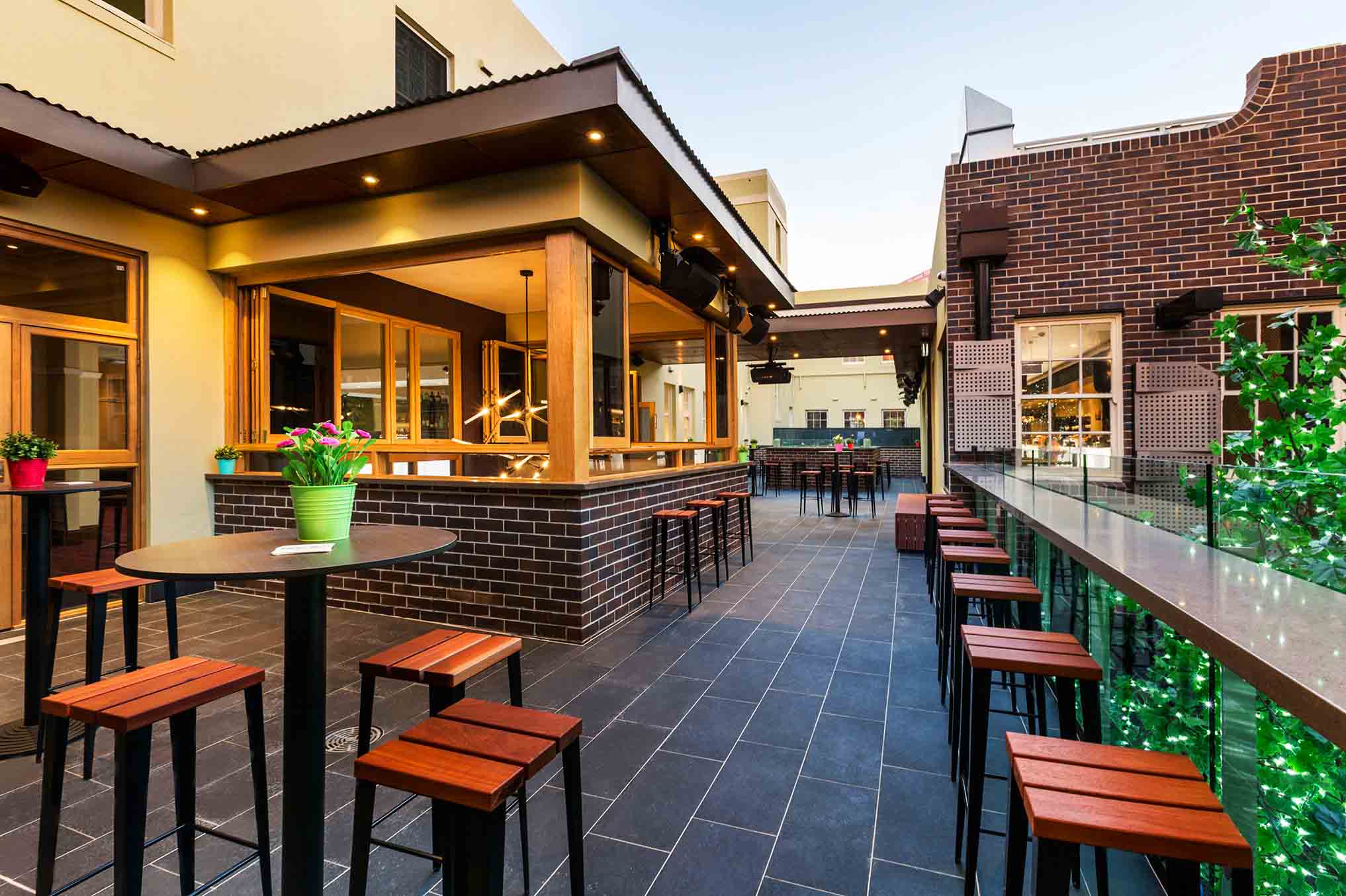 Crows Nest Hotel <br/> Best Outdoor Bars