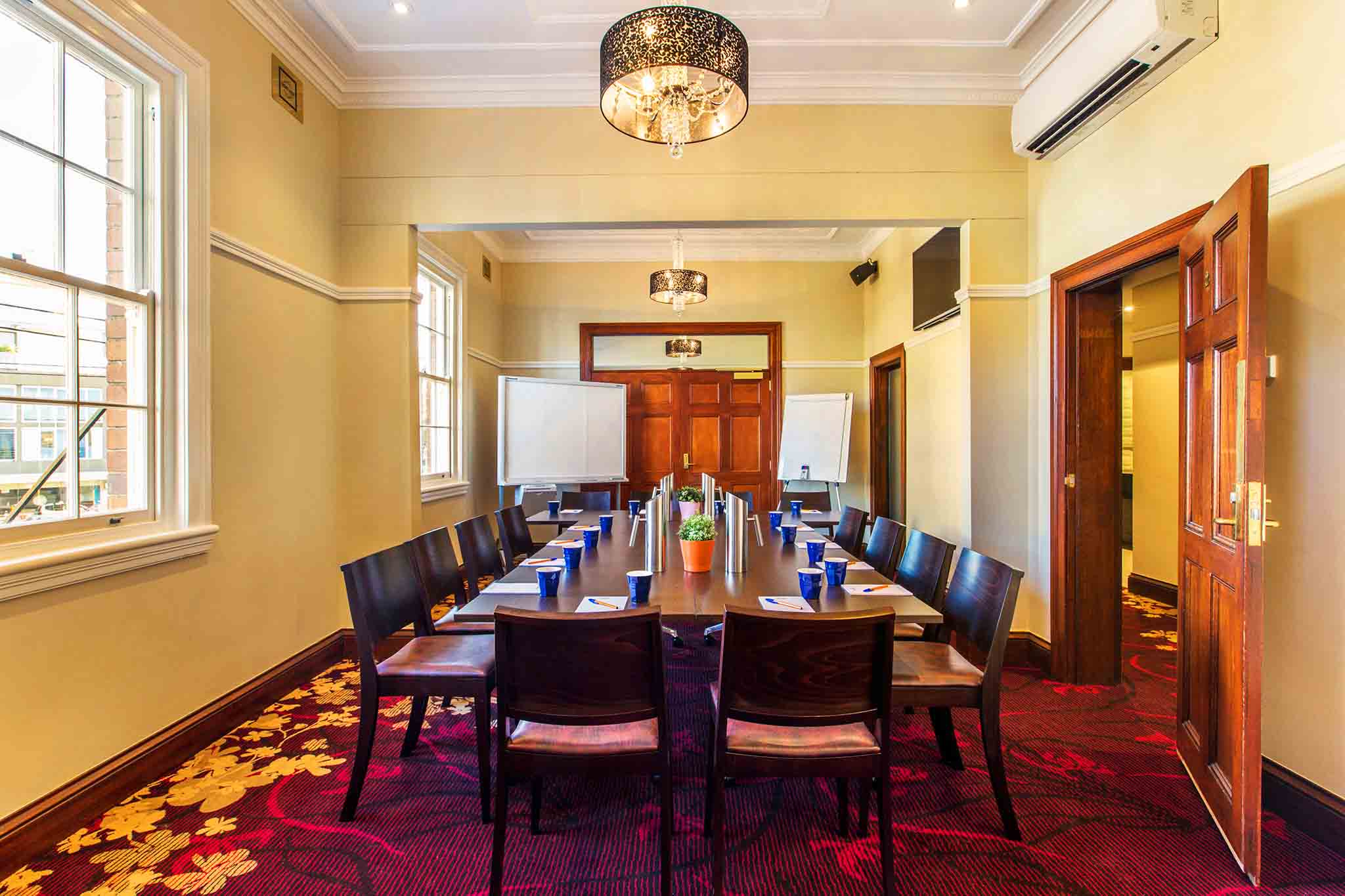 Crows Nest Hotel <br/> Pub Function Rooms
