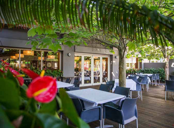 The-Windsor-Hotel-Bars-South-Perth-Bar-Pub-Pubs-Outdoor-Beer-Garden-Top-Best-Good-Cocktail-011