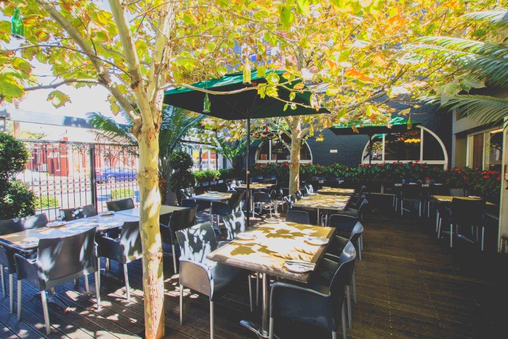 TheWindsorHotelRestaurantsSouthPerthRestaurantPubPubsOutdoor