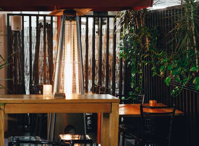 Slate-Bar-Restaurant-Bars-Melbourne-CBD-city-hidden-laneway-rooftop-outdoors-beer-garden-cocktail-fun-nightclub-club-late-011