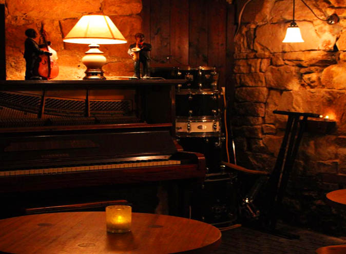 downtown-bar-commons-local-eating-house-jazz-venue-best-entertainment-live-jazz-sydney