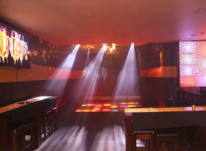 Club Retro Melbourne CBD City bar bars nightclub clubs club music dj late night throwback fun groups top hens 001