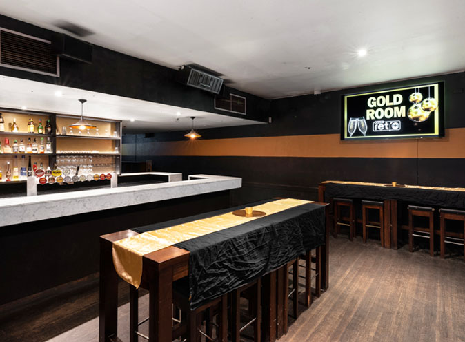 Club Retro Melbourne CBD City bar bars nightclub clubs club music dj late night throwback fun groups top hens 9