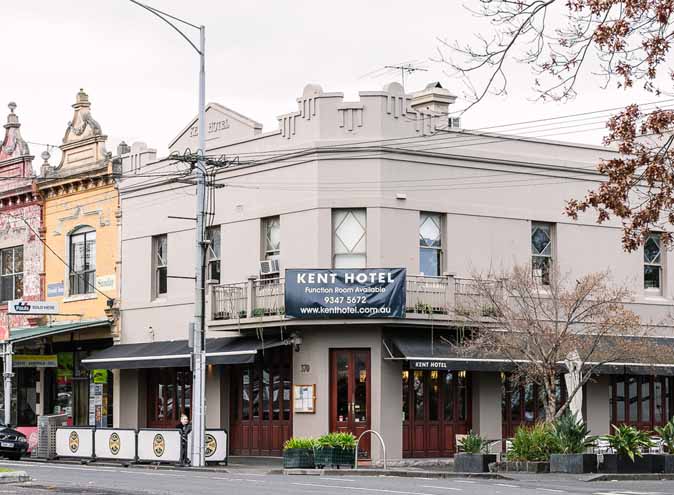 Kent Hotel Carlton North Melbourne restaurant restaurants australian parma meditteranean pub pubs casual good outdoor music food 009