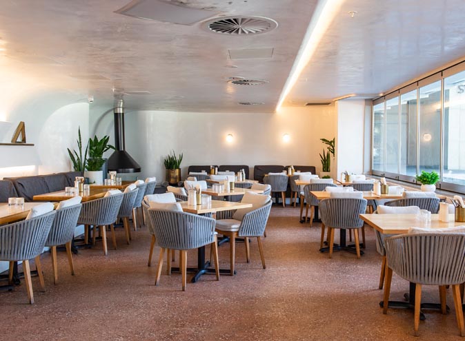 Planar Bar & Restaurant <br/>Best Waterfront Dining
