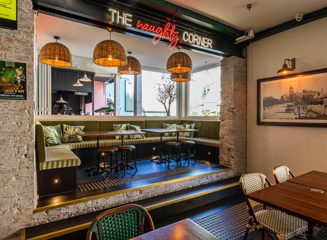 prince consort hotel fortitude valley restaurant restaurants pubs pub food drink drinks menu eateries eats diner 7