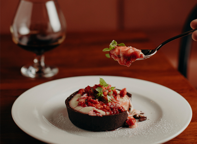 Leonards bar restaurants brisbane restaurant cbd private dining bistro dessert kids modern date elegant 014