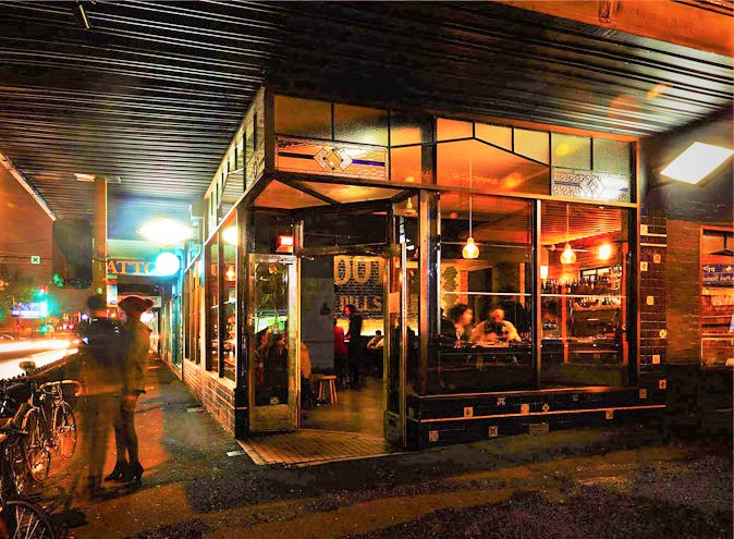 Dr Morse Bar <br> Eatery  Bars with Beer Gardens