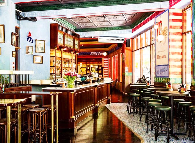 Hotel-Harry-Restaurants-Sydney-Restaurant-Surry-Hills-Top-Steaks-Burgers-Friends-Best-Date-Night-Good-After-Work-Cocktail-Drinks (1) Hotel Harry Restaurants Sydney Restaurant Surry Hills Top Steaks Burgers Friends Best Date Night Good After Work Cocktail Drinks 1