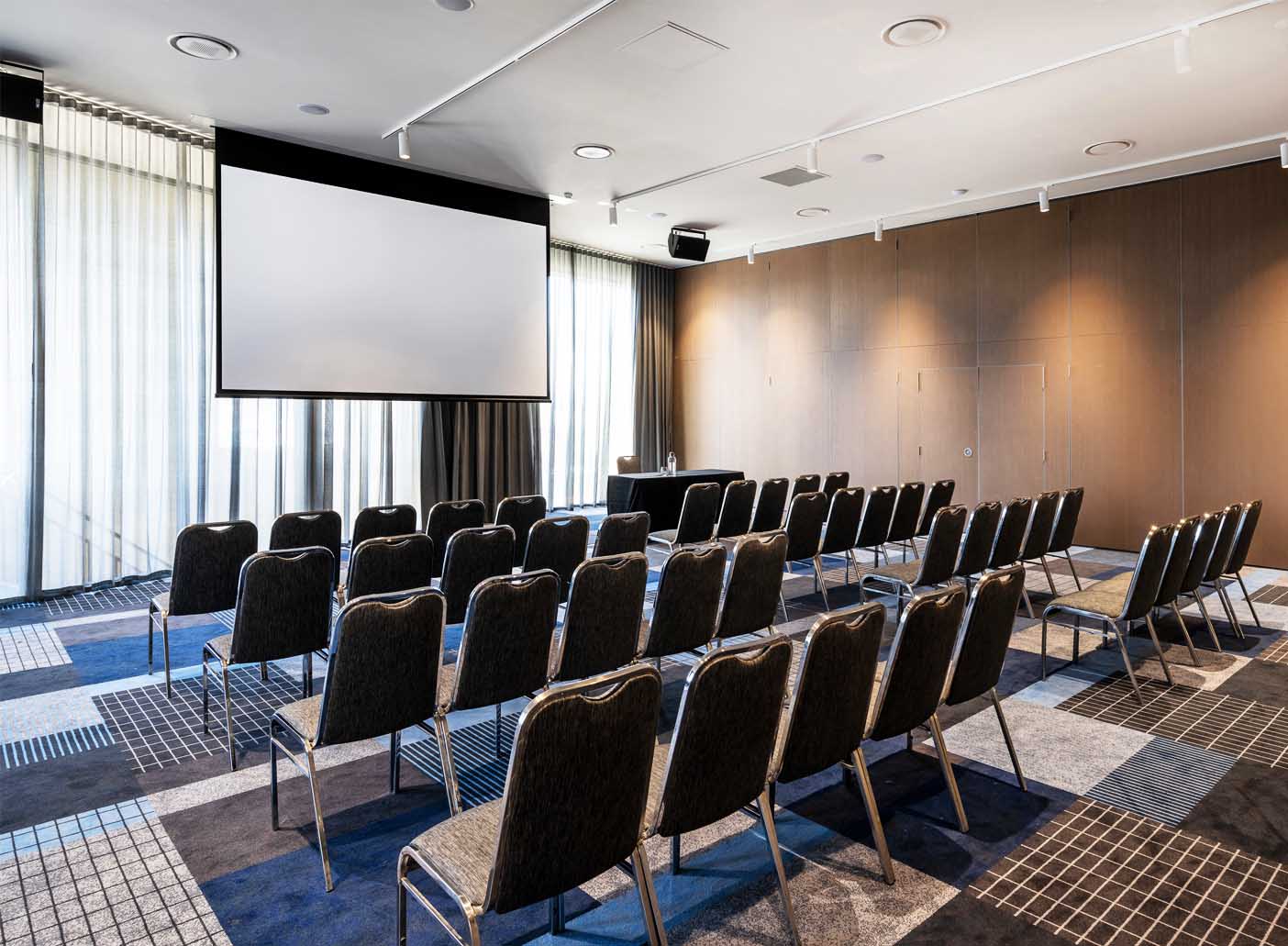 Novotel <br> Corporate Function Rooms