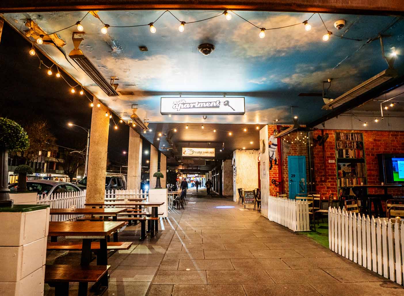 29th Apartment Bars St Kilda Bar Melbourne Fitzroy Street Cool Unique Small Top Best Good Open Late Outdoor Cocktail Fun Dancefloor (32)