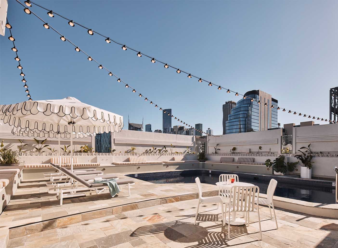 Rooftop Pool @ Rydges Melbourne <br> Venues with a View