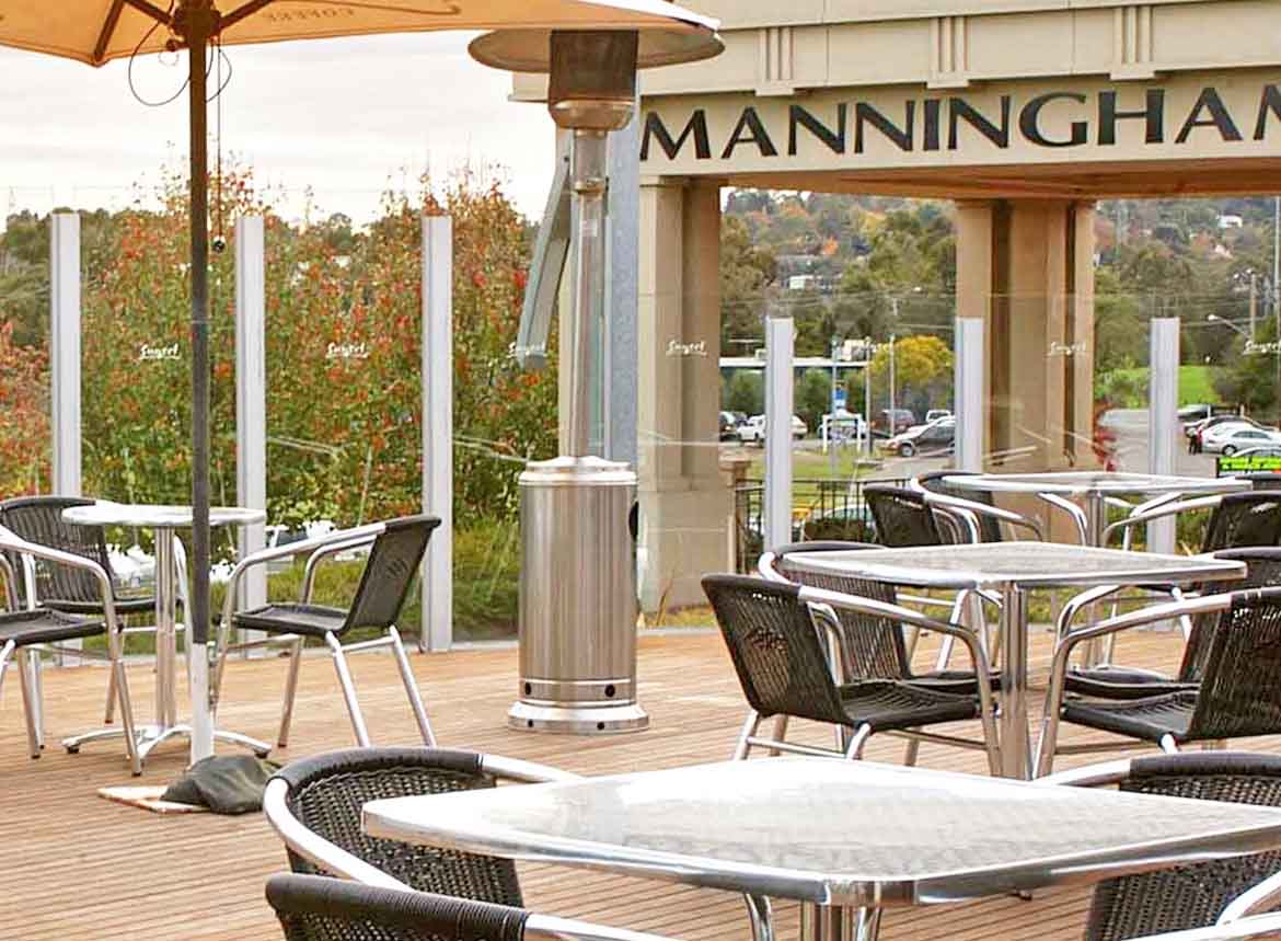 Manningham Hotel & Club <br> Pub Bars