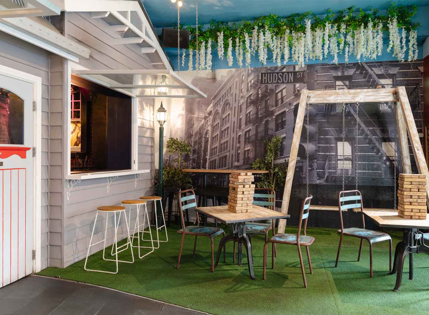 29th Apartment Bars St Kilda Bar Melbourne Fitzroy Street Cool Unique Small Top Best Good Open Late Outdoor Cocktail Fun Dancefloor (48)