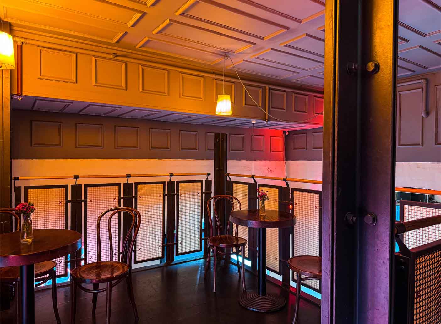 Magic Mountain Saloon