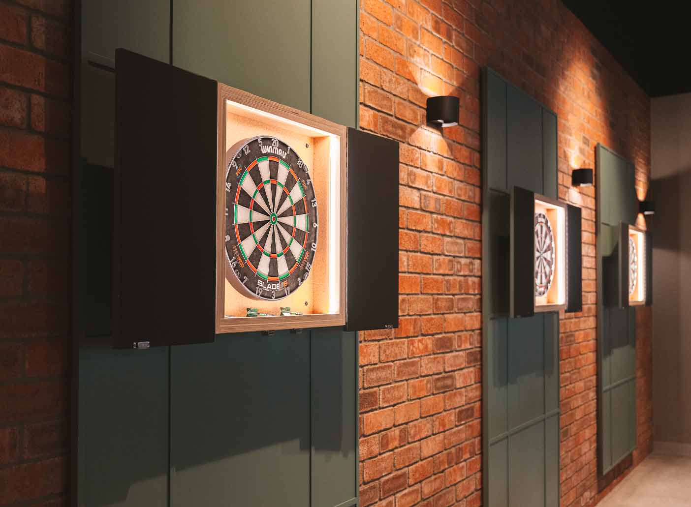 The Ballpark Portside Brisbane Restaurant Dining Drinks Bagels American Baseball Dart Boards Pool Tables Good Food Dumbo Restaurants 004