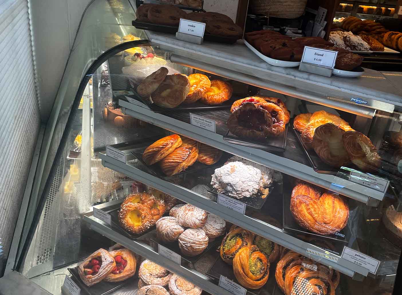 La Renaissance Patisserie